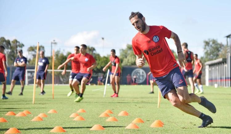 Imagen de EN MEDIO DE RUMORES, PIATTI SE PRESENTÓ EN EL ENTRENAMIENTO DE SAN LORENZO