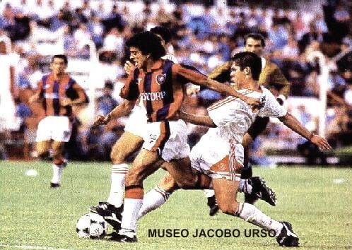 Imagen de La última vez que San Lorenzo y Huracán llegaron al clásico en los primeros puestos