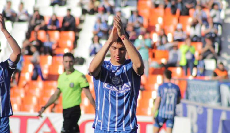 Imagen de Godoy Cruz le dedicó un emotivo vídeo a Ezequiel Bullaude