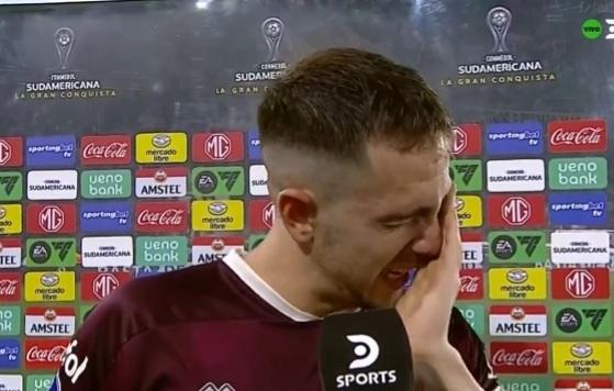 Imagen de Desconsolado: el llanto de un ex River tras la eliminación de Lanús