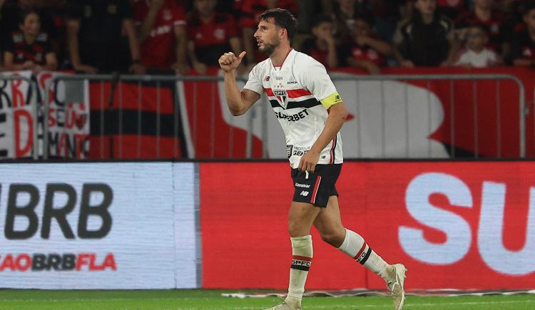 Imagen de Goles argentinos en el domingo de acción del Brasileirao