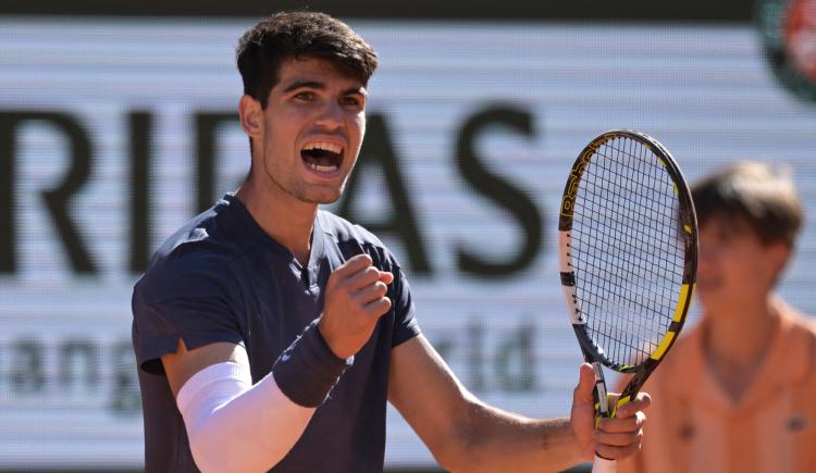 Imagen de Carlos Alcaraz eliminó a Sinner y quedó a un paso de la gloria en Roland Garros