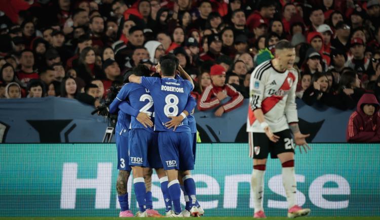 Imagen de River se durmió en el Monumental y Vélez se lo empató