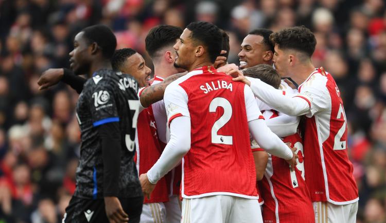 Imagen de Arsenal se recuperó con una goleada y mete presión en la Premier