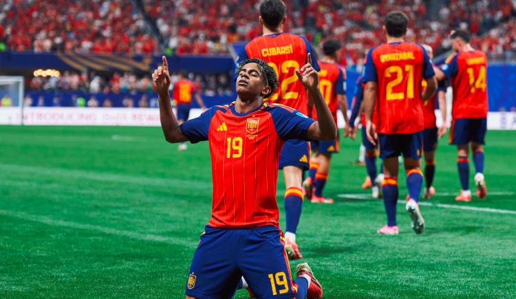 Imagen de Chicos prodigio: Los futbolistas más jóvenes en anotar en la Copa del Mundo