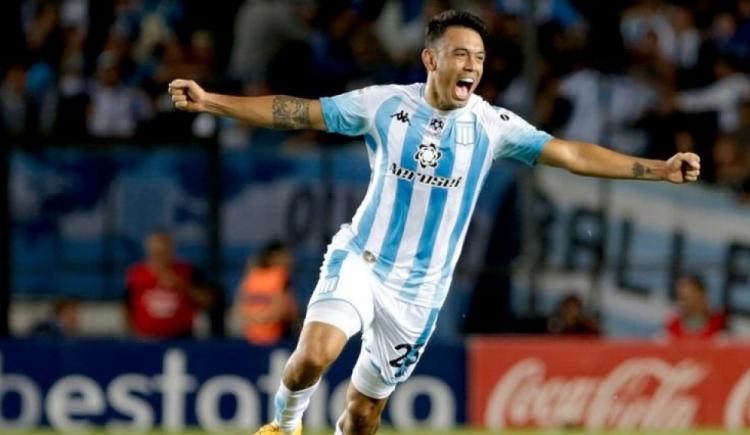 Imagen de NERY DOMÍNGUEZ: "OJALÁ PUEDA SACARME LA ESPINA POR LAS FINALES PERDIDAS DE COPA ARGENTINA"