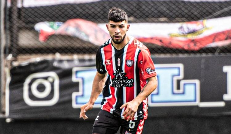 Imagen de El capitán de Chacarita sufrió un accidente de tránsito y está internado en terapia intensiva