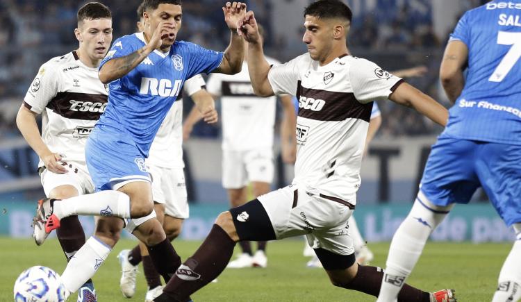 Imagen de Racing empató con Platense y no pudo acercarse a la cima