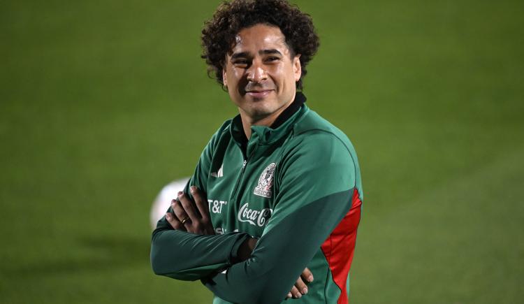Imagen de Memo Ochoa, con el ánimo por las nubes : "Soy de los que quiere jugar contra Argentina"