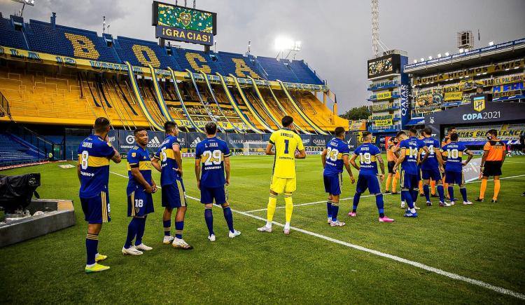 Imagen de EN EL FONDO, A BOCA LE FALTA