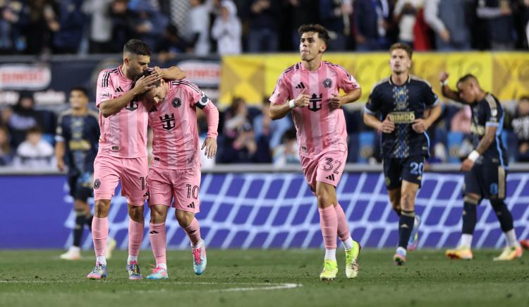 Imagen de A lo Messi: el excelso tiro libre del Diez que revivió a Inter Miami