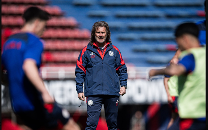 Imagen de Rubén Insúa se suma al selecto grupo de los entrenadores con múltiples ciclos en San Lorenzo