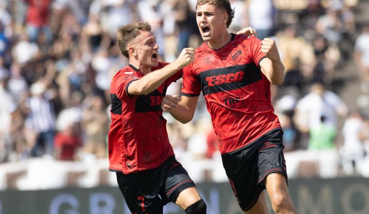 Imagen de Platense reaccionó a tiempo y se quedó con el clásico