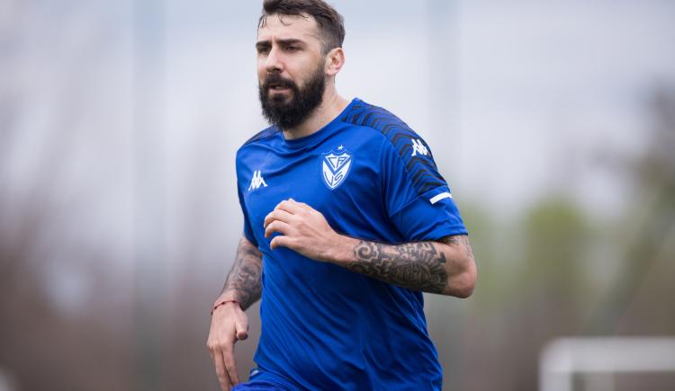 Imagen de PRATTO ENTRENÓ POR PRIMERA VEZ EN VÉLEZ SARSFIELD