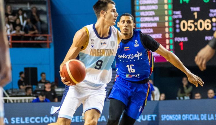 Imagen de Argentina venció a Venezuela y acaricia la clasificación a la Americup 2025