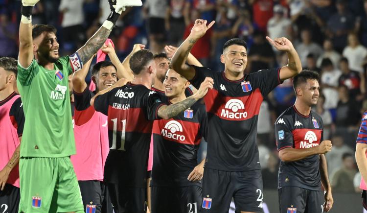 Imagen de "Y va el tercero": Gonzalo Martínez debutó con gol en Tigre anotando el 3-1 final ante Racing