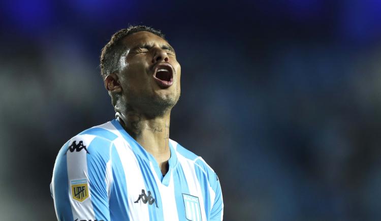 Imagen de Bombazo en Racing: Paolo Guerrero pegó el portazo