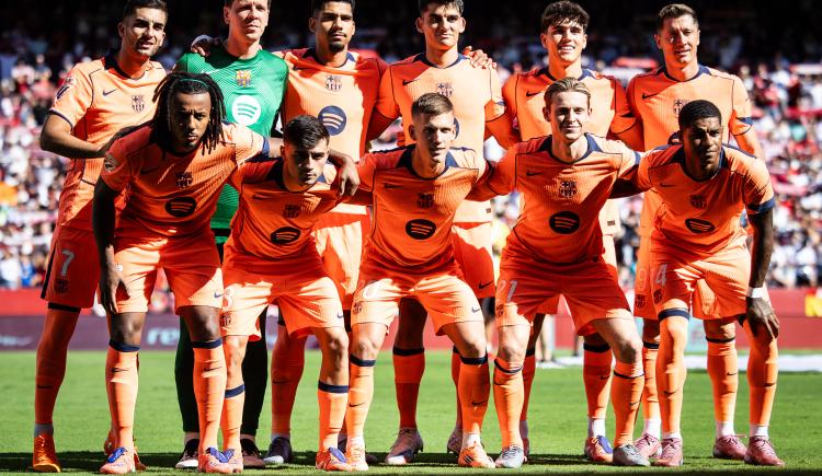 Imagen de Barcelona renovó el contrato de una de sus figuras y dejaría libre a otra