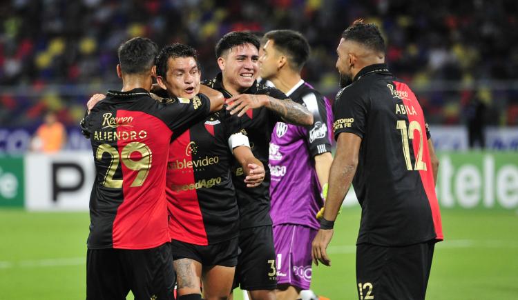 Imagen de COLÓN SIGUE DE RACHA Y EXTENDIÓ SU INVICTO