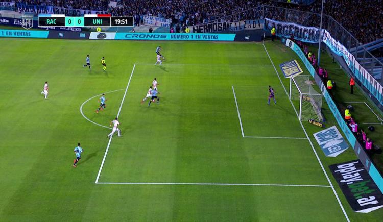 Imagen de Antes del 1-0 Copetti había marcado para Racing, pero el tanto fue anulado por offside