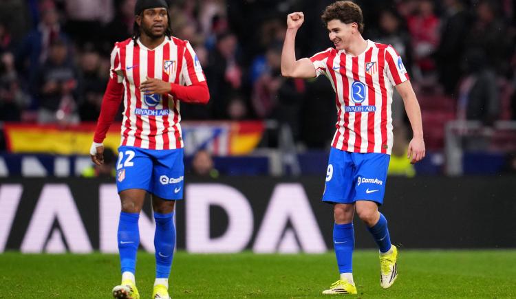 Imagen de 45 minutos de furia para el Atlético de Madrid de Simeone: vapuleó 4-0 a Barcelona y Julián Álvarez cortó su mala racha