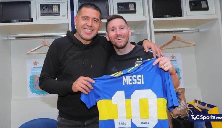 Imagen de Cuándo se venden las entradas para ver a Riquelme y Messi juntos
