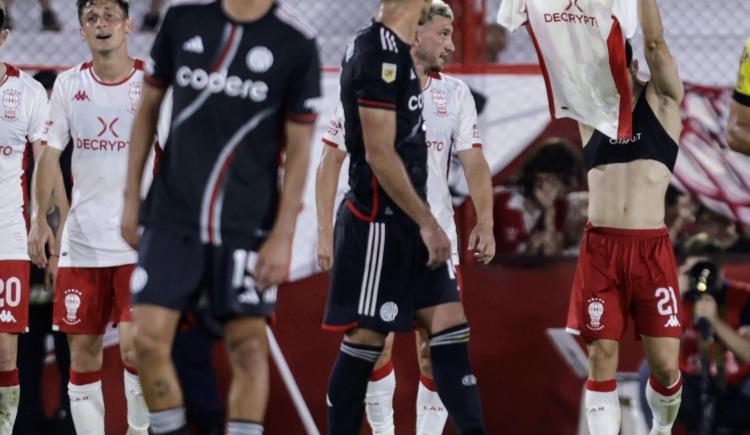 Imagen de Huracán venció 1-0 a River y lo dejó sin invicto