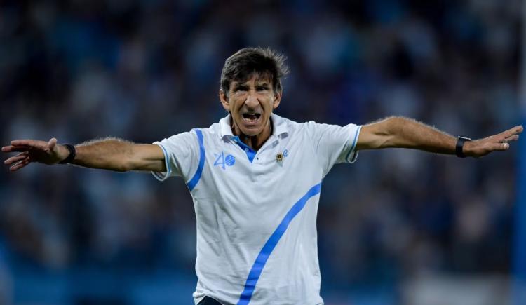 Imagen de Gustavo Costas, a fondo: el presente de Racing, la serie contra Vélez, el reencuentro con Salas y Marcos Rojo