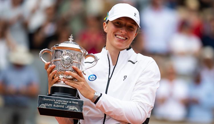 Imagen de Iga Swiatek, bicampeona de Roland Garros