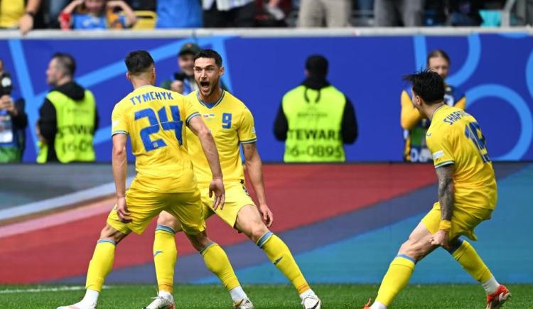 Imagen de Ucrania se lo remontó a Eslovaquia y sumó sus primeros tres puntos