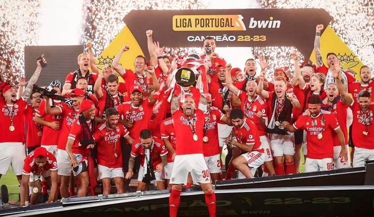 Imagen de Otro título para Otamendi: Benfica campeón en Portugal
