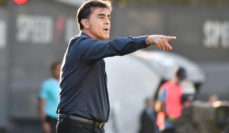 Imagen de Quinteros aseguró que Independiente se jugará "una final" ante San Lorenzo: "No hay excusas"