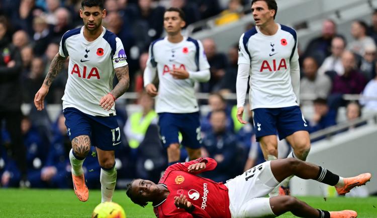 Imagen de Atención, Scaloni: Cuti Romero sufrió problemas físicos en el vibrante empate entre Tottenham y Manchester United