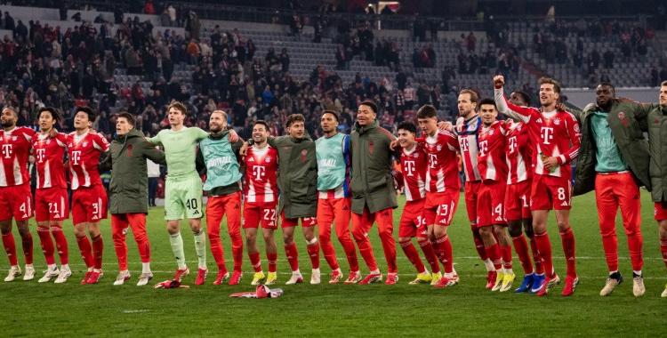 Imagen de Insólito: El debut histórico en el Bayern que terminó en silencio por ley laboral