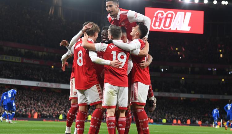 Imagen de Arsenal goleó a Everton y se aleja en la cima