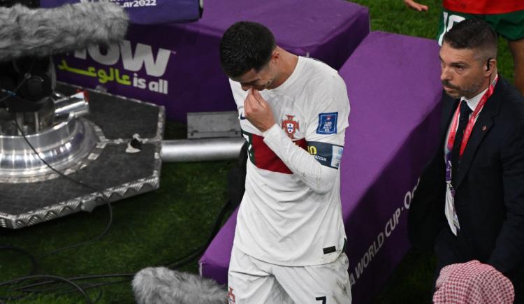 Imagen de Cristiano Ronaldo rompió en llanto en su despedida mundialista