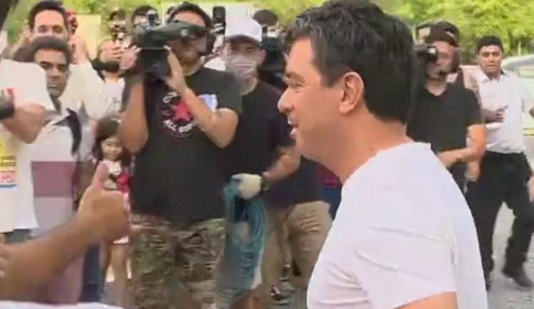 Imagen de MARCELO GALLARDO, AL CALOR Y COLOR DE LA GENTE