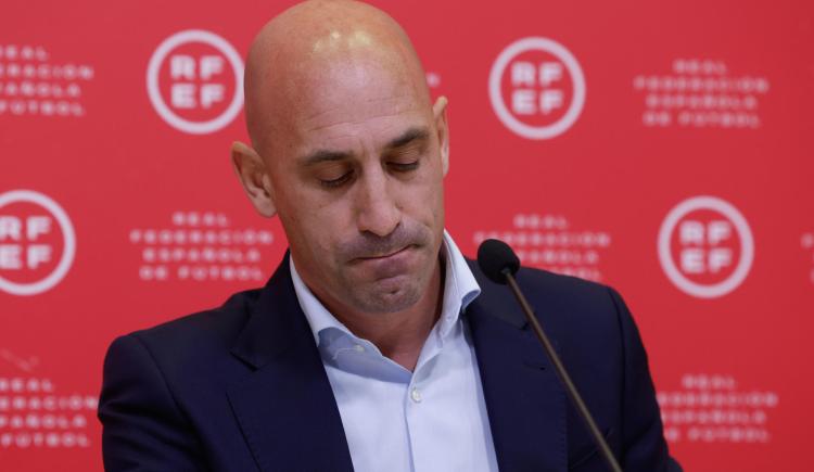 Imagen de Bombazo: Luis Rubiales renunció como presidente de la Federación de España