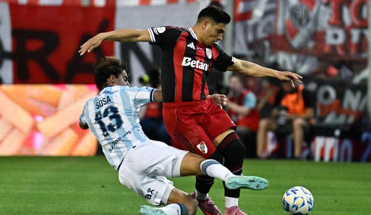 Imagen de A horas del "segundo round" entre Maximiliano Salas y Racing
