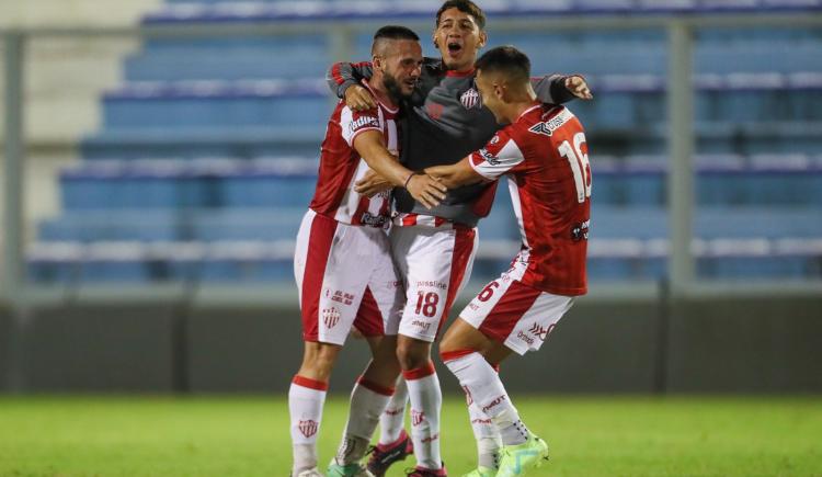 Imagen de Copa Argentina: Talleres (RE) dio el golpe y eliminó a Instituto