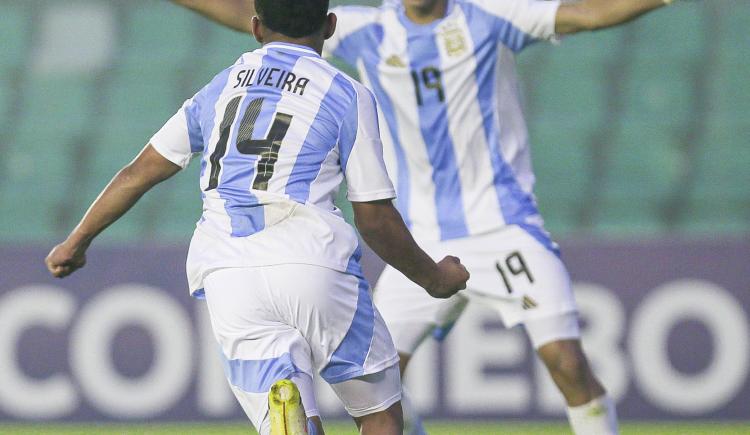 Imagen de Argentina debutó con el pie derecho en el Sudamericano Sub 15