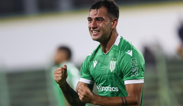 Imagen de Banfield venció a Villa Mitre y avanzó en la Copa Argentina