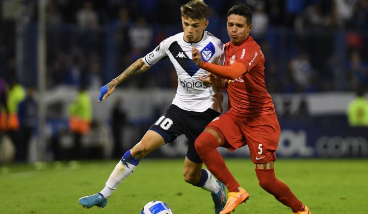 Imagen de Vélez repartió puntos con Bragantino