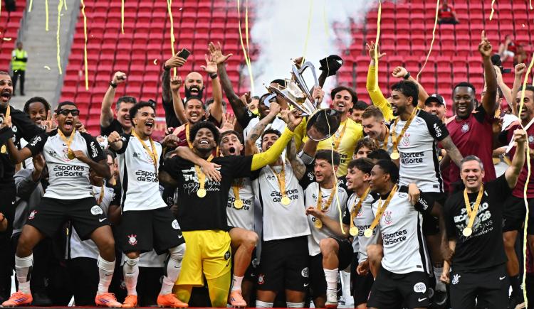 Imagen de Corinthians venció a Flamengo y se quedó con la Supercopa de Brasil 2026