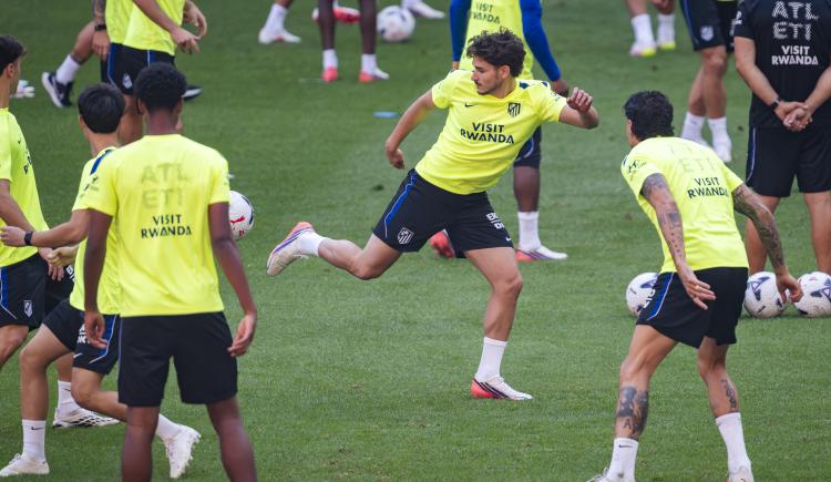 Imagen de "Vamos a ayudar a Julián y lo vamos a seguir cuidando; no ha tenido cerca a los mejores consejeros"