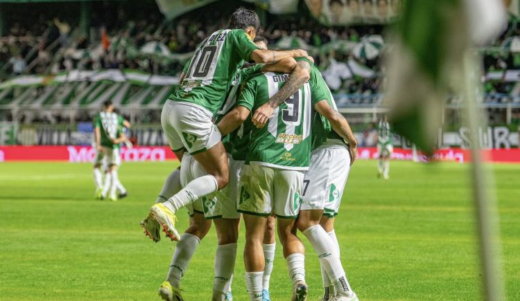 Imagen de Ni Tevez ni Insúa: Banfield oficializó al reemplazante de Julio César Falcioni