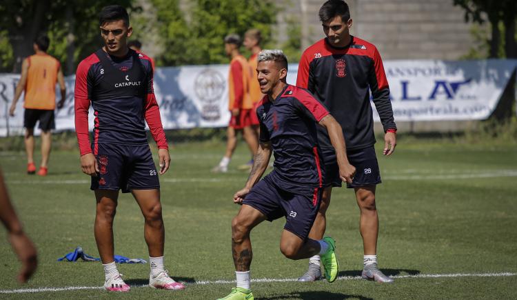 Imagen de HURACÁN COMENZÓ SU PRETEMPORADA CON DOS POSITIVOS EN COVID-19