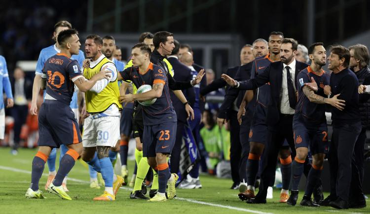 Imagen de Segundo round: el picante cruce entre Lautaro Martínez y Antonio Conte en la victoria de Napoli sobre Inter
