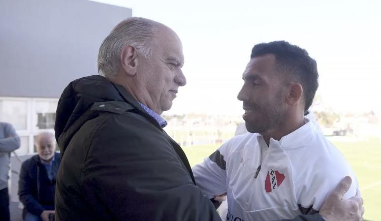 Imagen de Néstor Grindetti se refirió a la salida de Carlos Tevez y dio indicios sobre su reemplazante