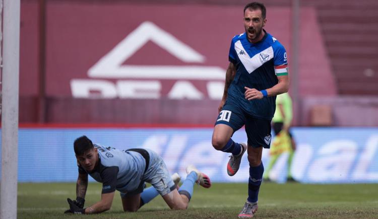 Imagen de VÉLEZ VISITA A NEWELL’S CON LA INTENCIÓN DE SEGUIR ESCALANDO EN LAS POSICIONES